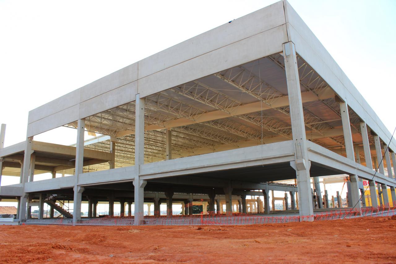 Estrutura pré-fabricada permite maior eficiência em obra da unidade do Tauste na Zona Norte