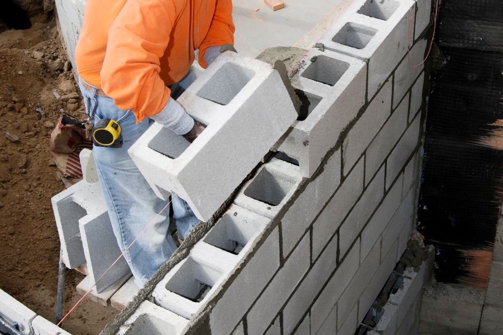 Blocos de concreto: Estruturais, de vedação ou canaletas, qual utilizar?