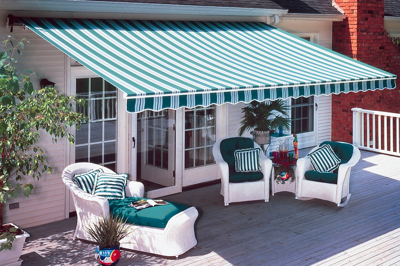 Benefícios de ter um toldo em casa