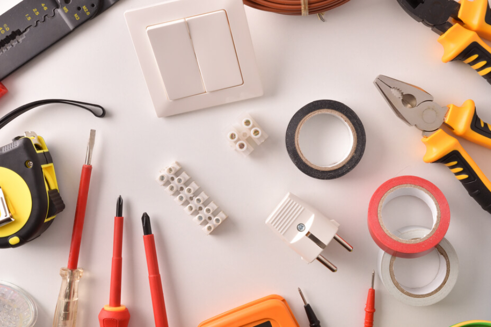 Checklist de materiais elétricos essenciais para sua residência