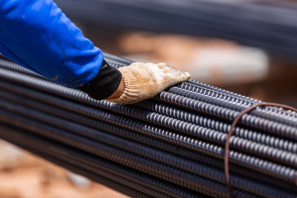 Como calcular a quantidade certa de vergalhões de ferro para sua construção