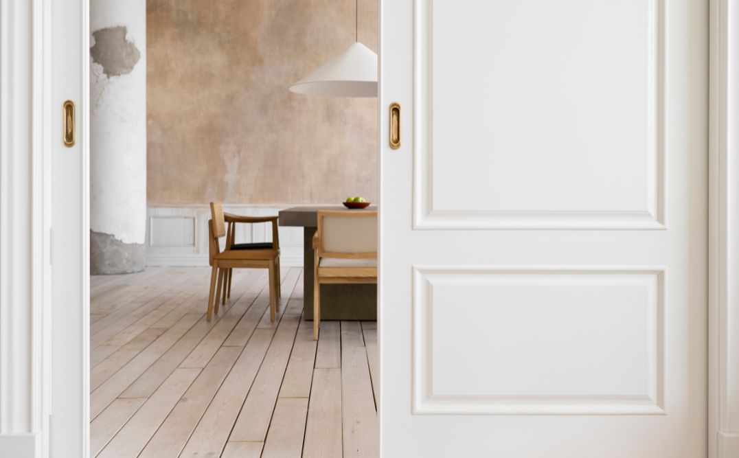 Como instalar boiseries em portas: Guia completo com passo a passo