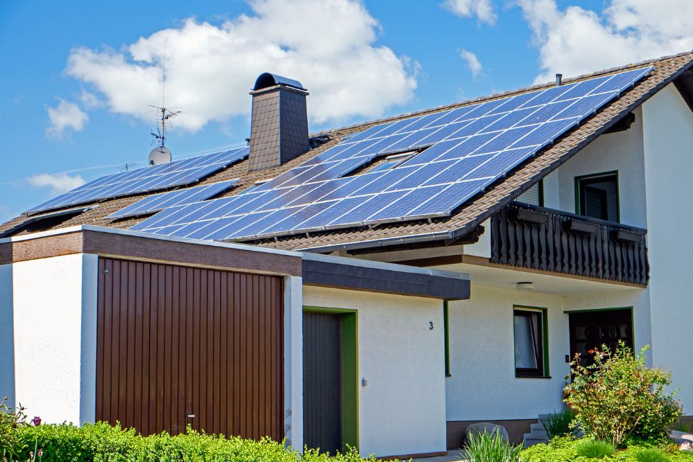 Como otimizar seu sistema de energia solar e economizar mais