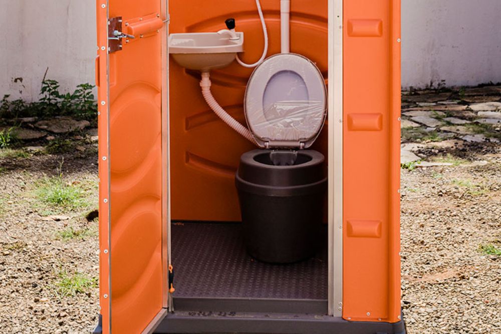 Cuidados essenciais para banheiros químicos em obras