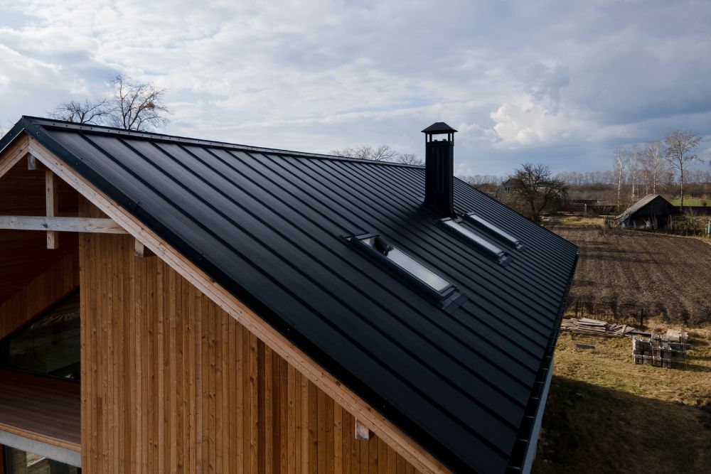 Customização de Calhas e Rufos: Diferentes Designs para Diferentes Tipos de Telhados