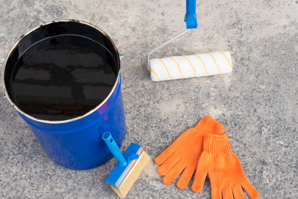 Impermeabilizantes: Qual é a diferença entre acrílico, asfáltico, polimérico e epóxi?