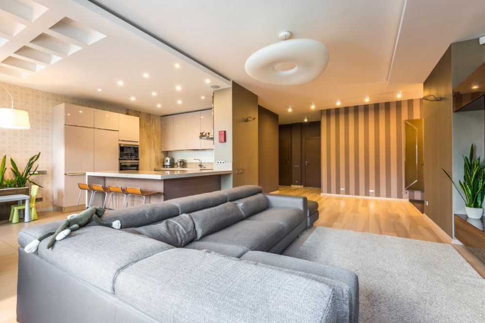 Moldura e sanca de gesso: Opções para transformar o teto da sua casa