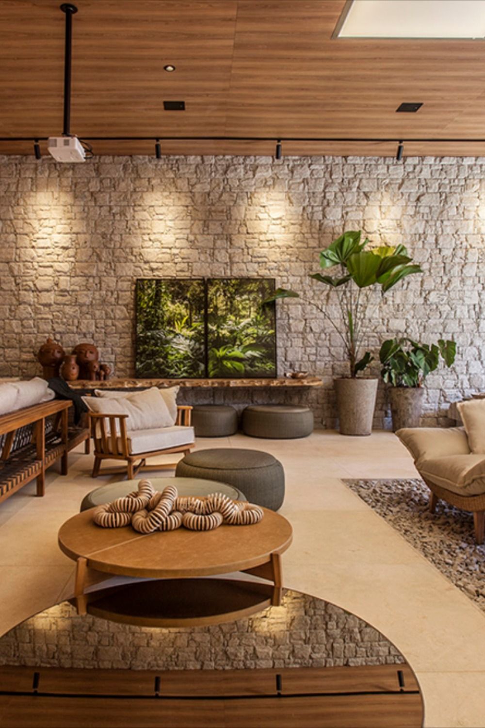 Parede de pedras naturais: queridinha e atemporal!