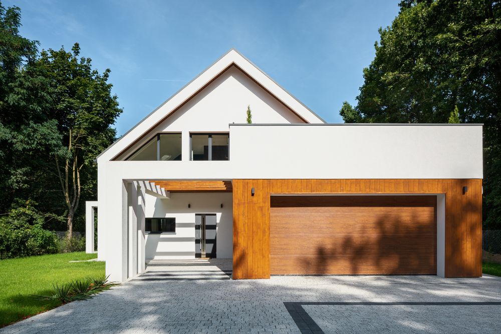 Portão automático basculante: Vantagens, manutenção e dicas essenciais